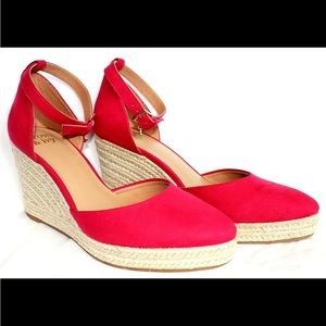 Crown & Ivy Espadrilles New in Box Sz 7.5 Espadrille Wedge Pink Red